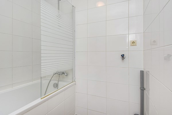 Medium property photo - Linnaeusstraat 37, 2522 GB Den Haag